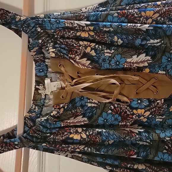 Cato Tops - Tank with elastic waist.